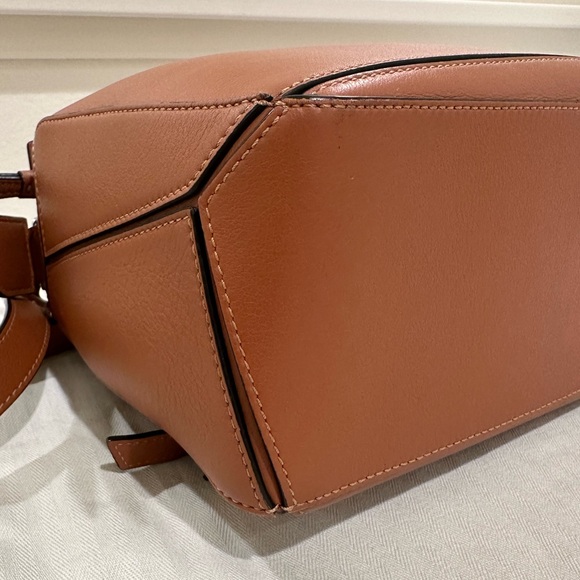 Loewe Small Puzzle Tan Calfskin Silver Hardware - Picture 7 of 8